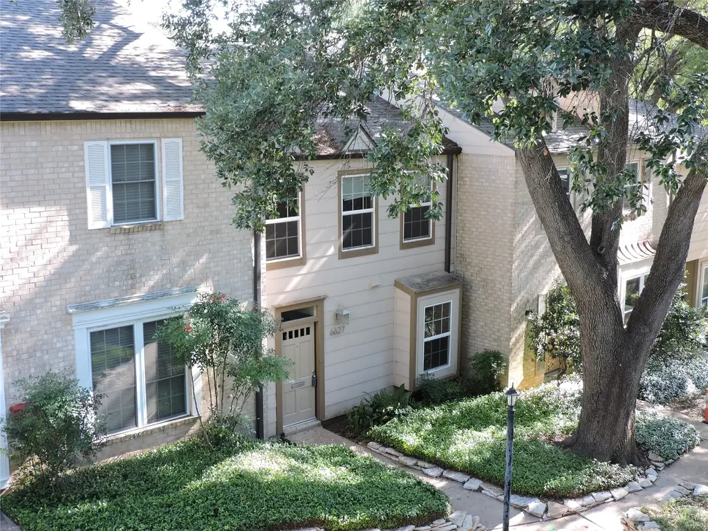 6627 Valleyside Road, Austin