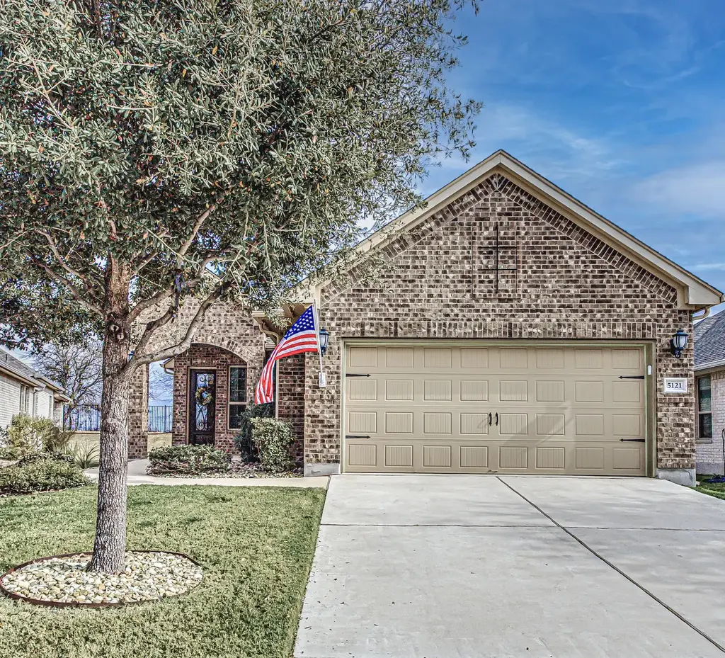 5121 Lunata Way, Round Rock