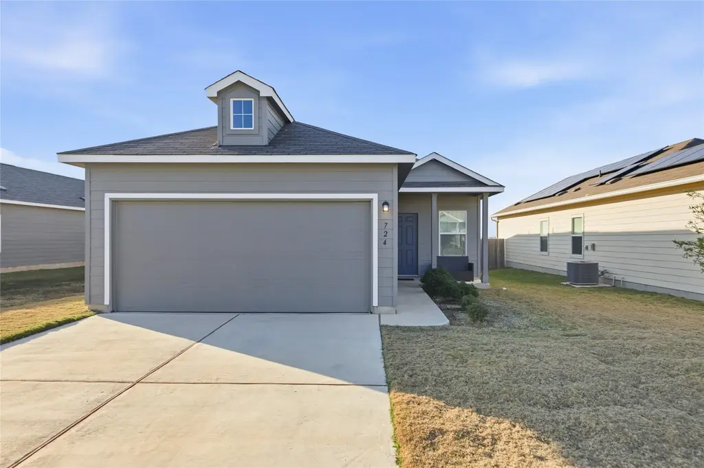 724 Rancho Del Cielo Loop, Jarrell