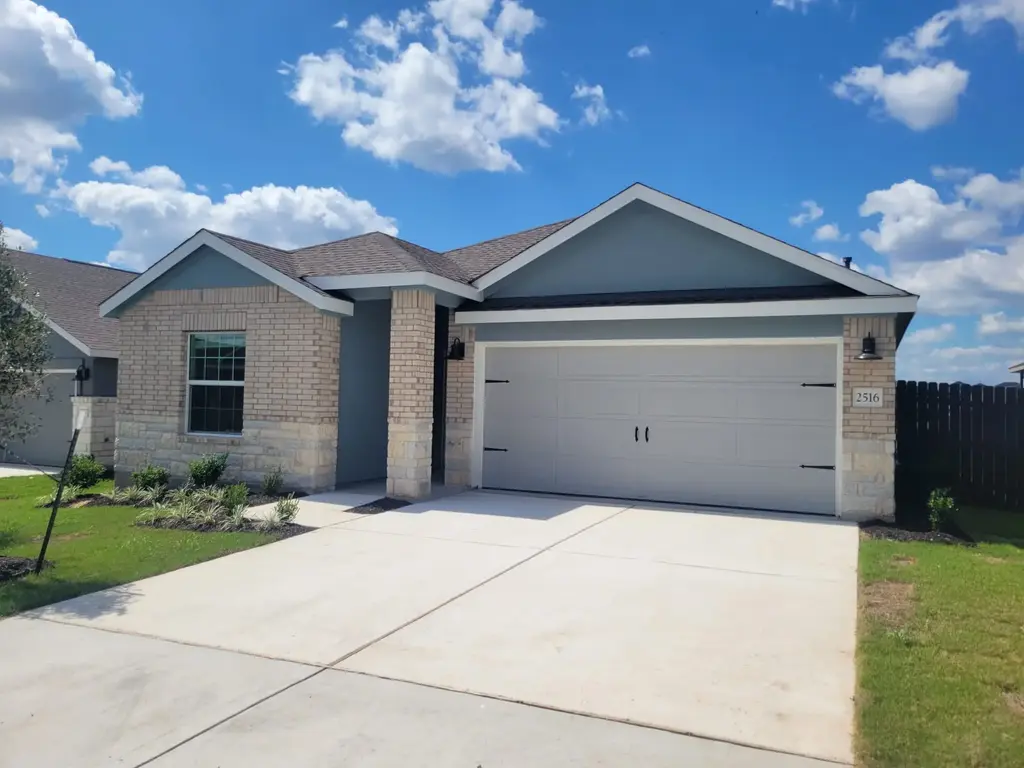 2516 Four Waters Loop, Georgetown