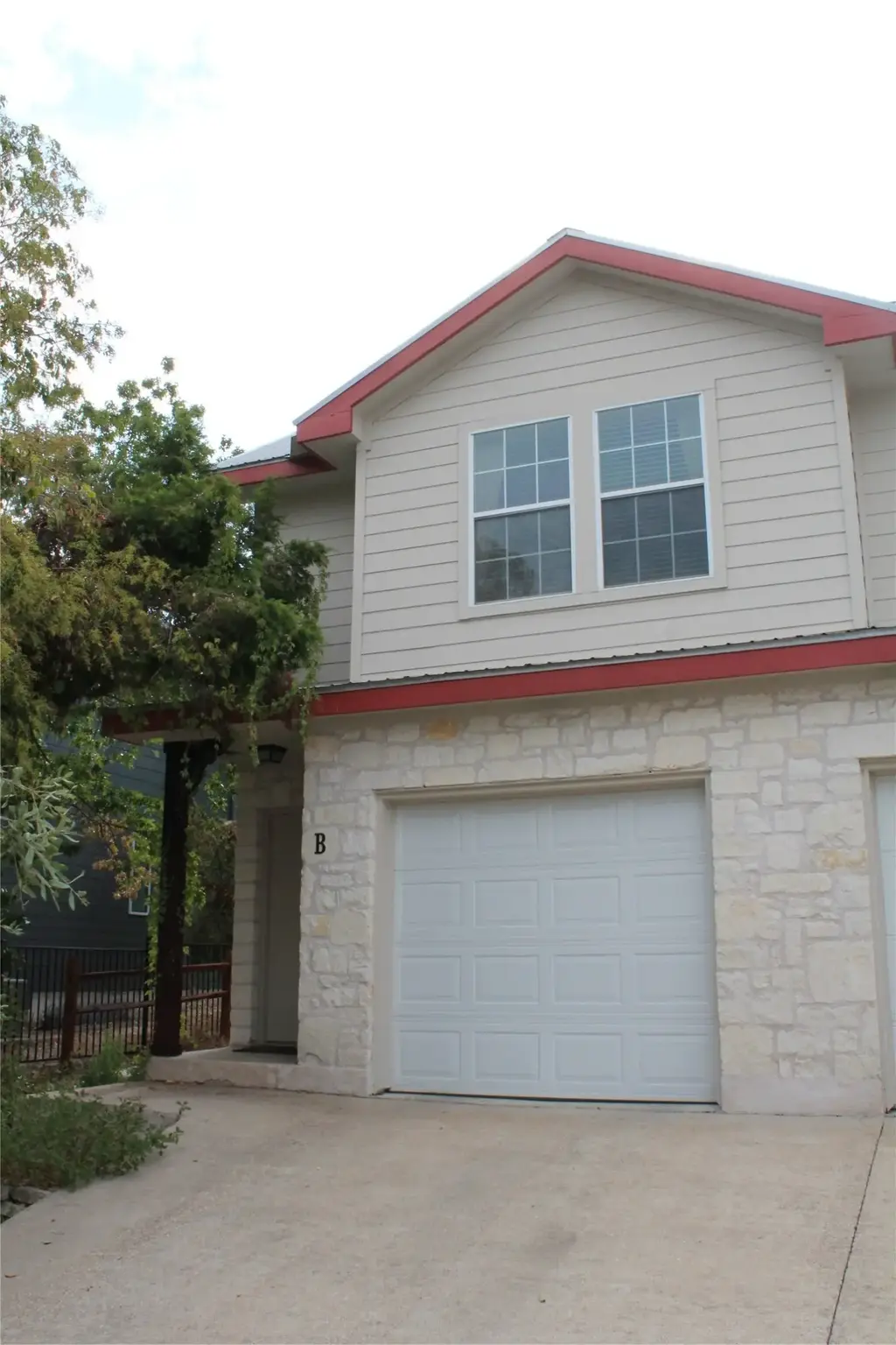 107 S Laurelwood Drive B, Austin