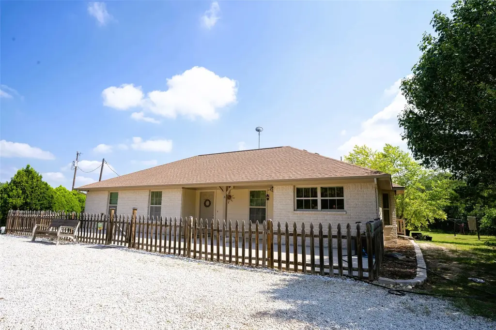 194 Rabbit Trail, Dale