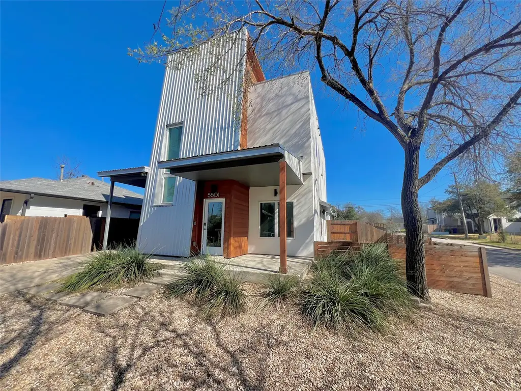 5501 Link Avenue A, Austin