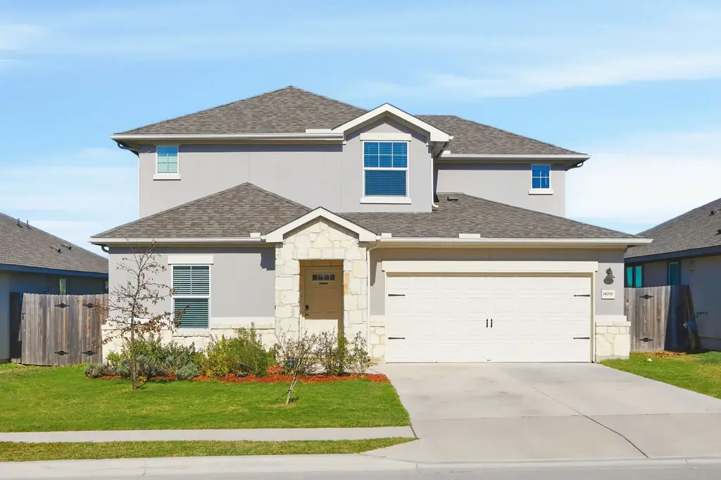 14000 Heartland Drive, Manor