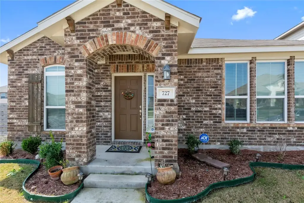 727 Speckled Alder Drive, Pflugerville