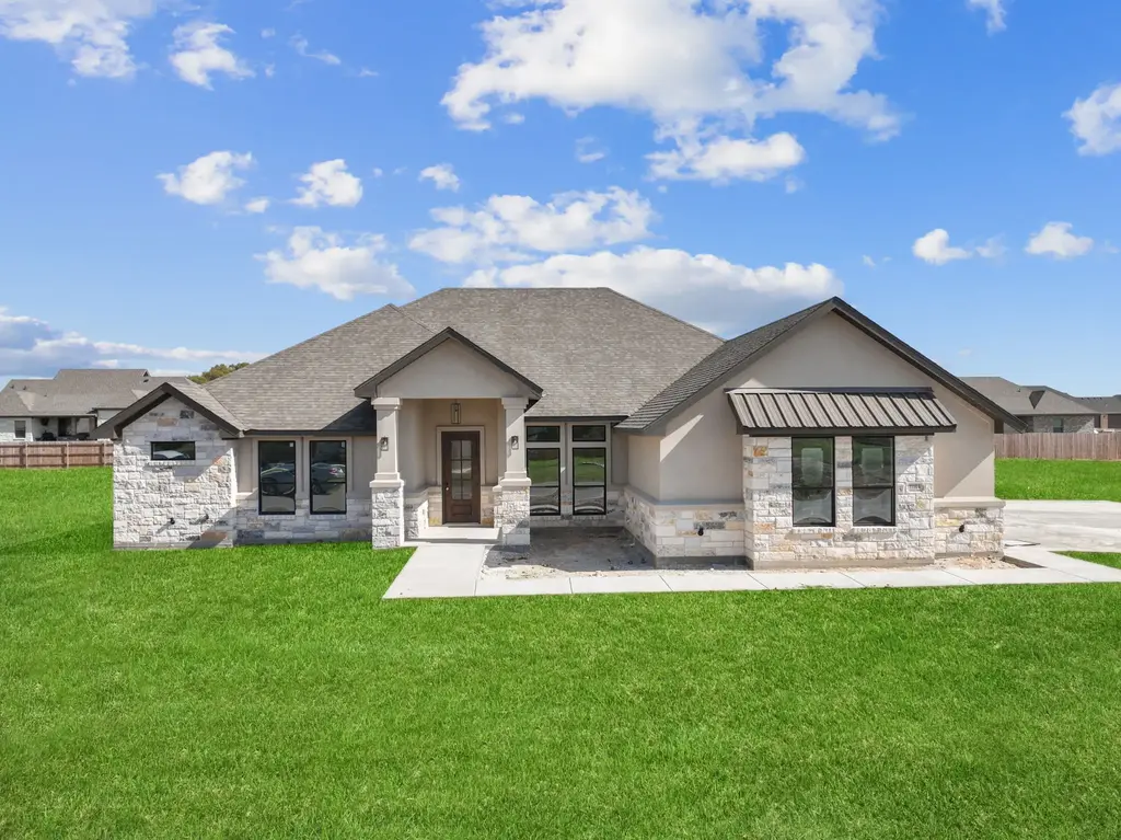 11144 Golden Eagle Avenue, Salado