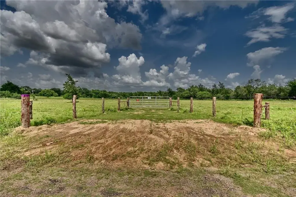 1290 County Road 302, Rockdale