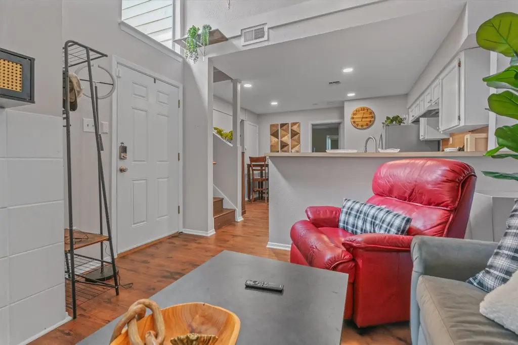 5608 Cougar Drive 226, Austin