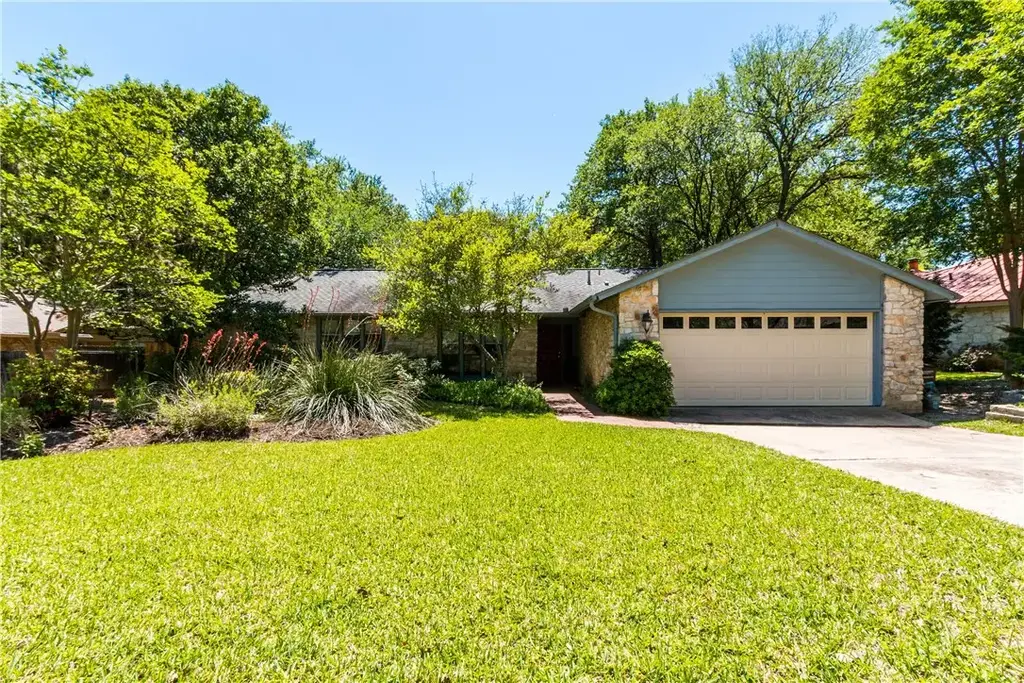 3407 Peregrine Falcon Drive, Austin