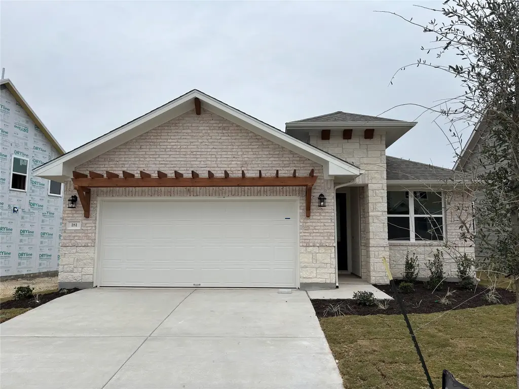 181 Crater Lake Drive, Dripping Springs