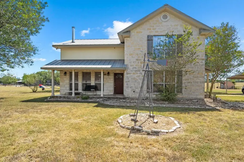 1100 Martindale Falls Road, Martindale