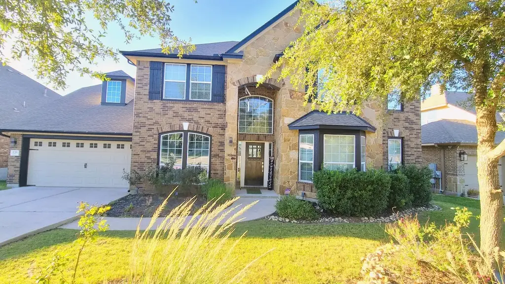 1721 Buffalo Thunder, Leander