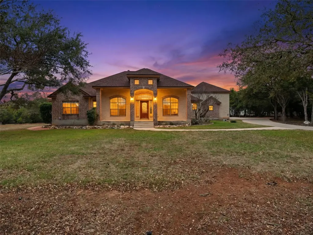 10302 Teich Loop, New Braunfels