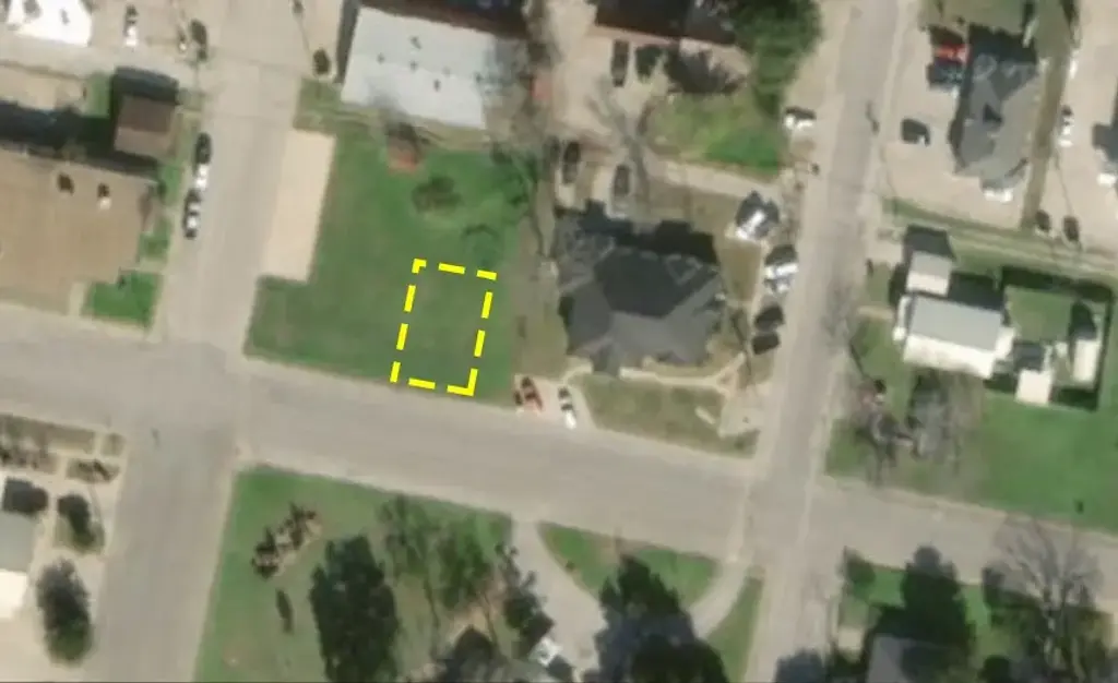 164 S Manse Avenue, Giddings