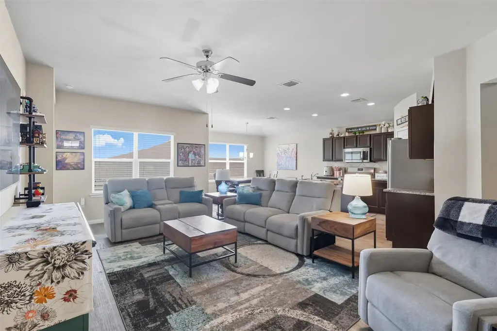 147 Sulphur River Loop, Hutto