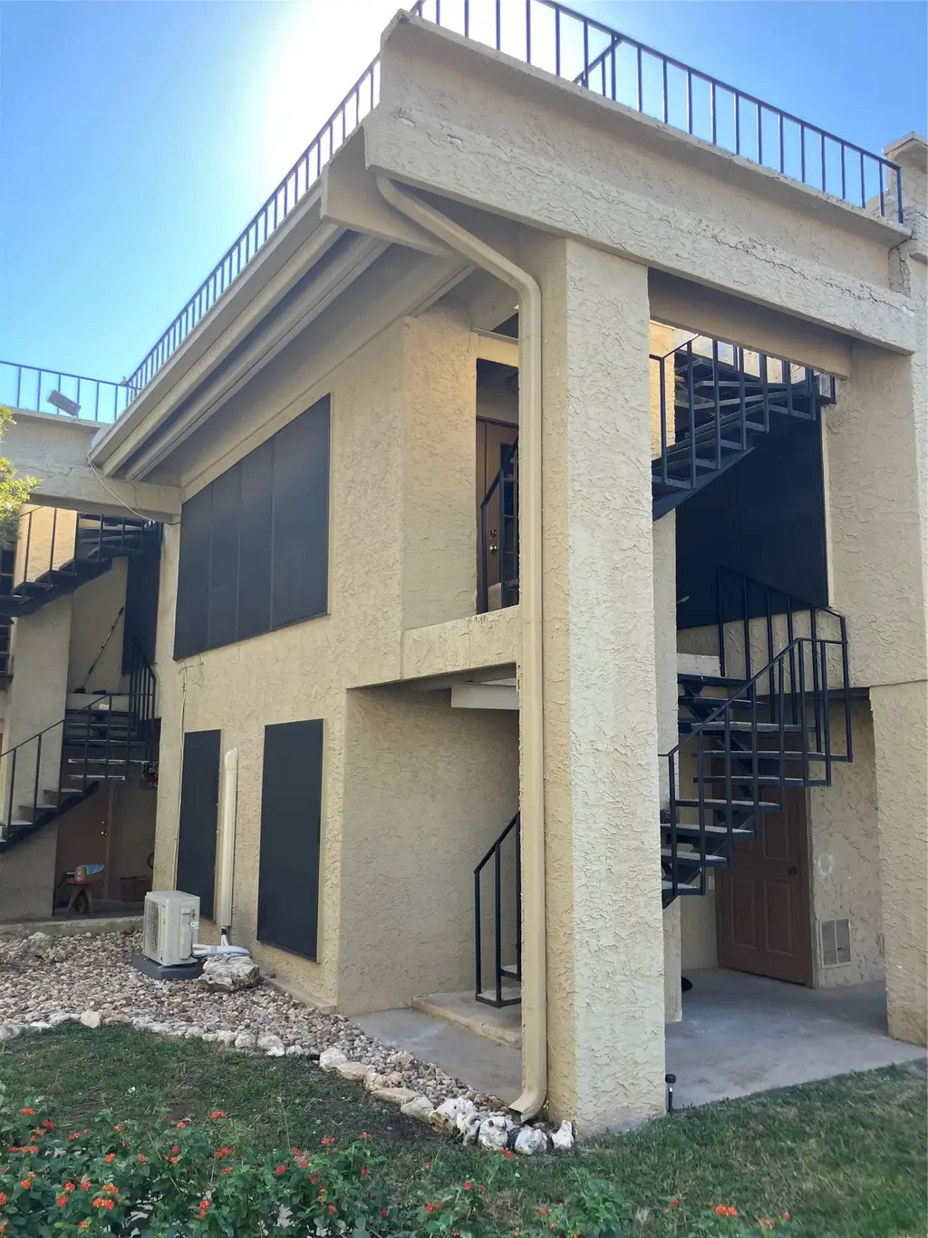 5914 Lago Vista Way C23, Lago Vista