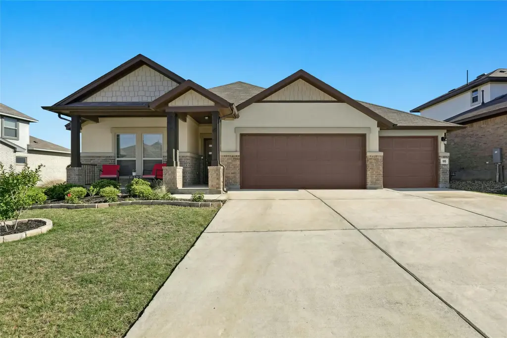 185 Dogvane Circle, Kyle