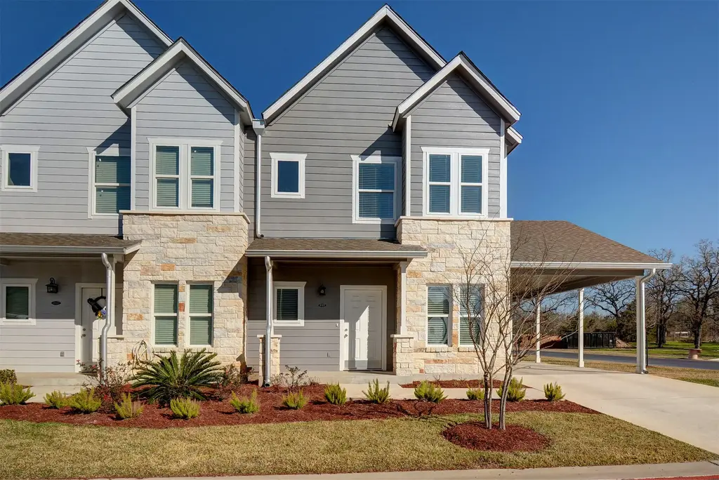 969 W Highway 71 5104, Bastrop