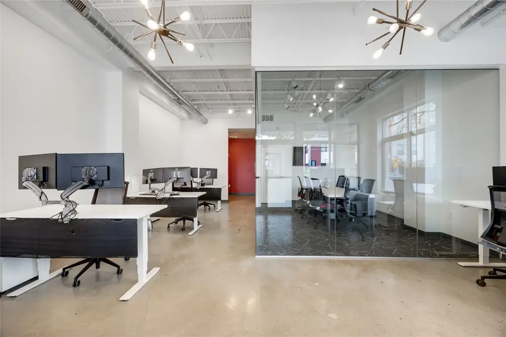 2401 E 6th Street 2018, Austin