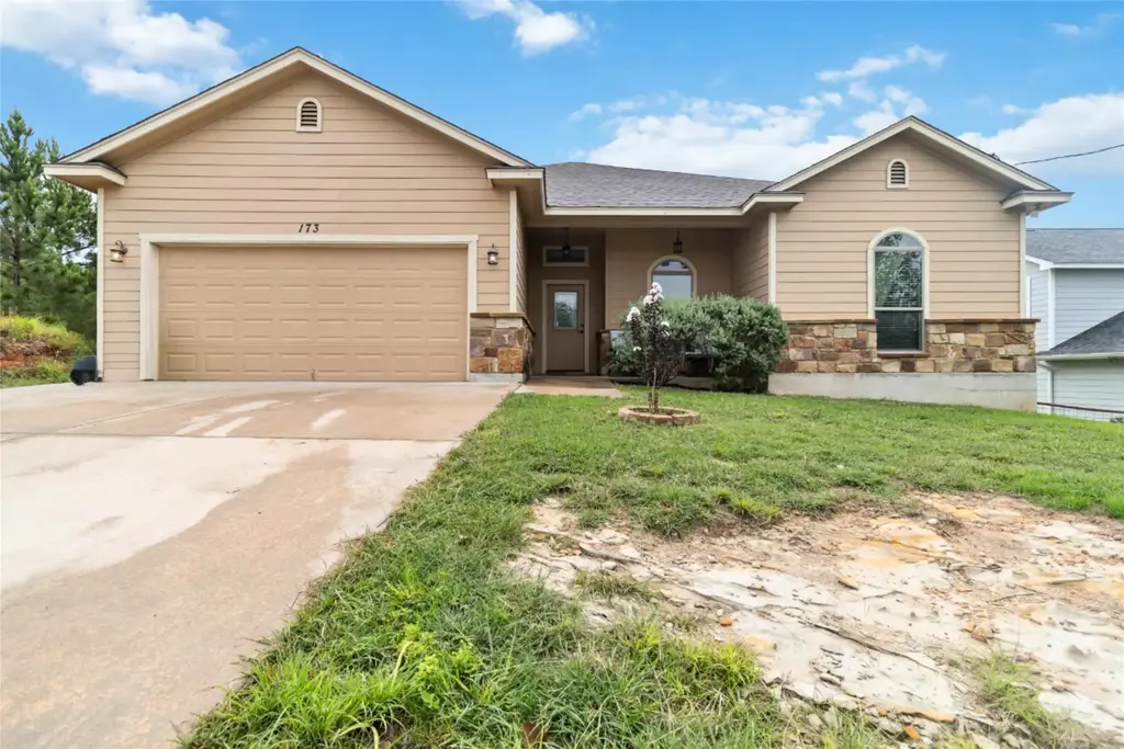 173 Kipahulu Drive, Bastrop