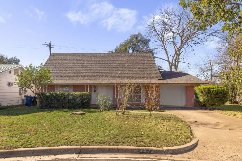 2007 Burbank Street, Austin