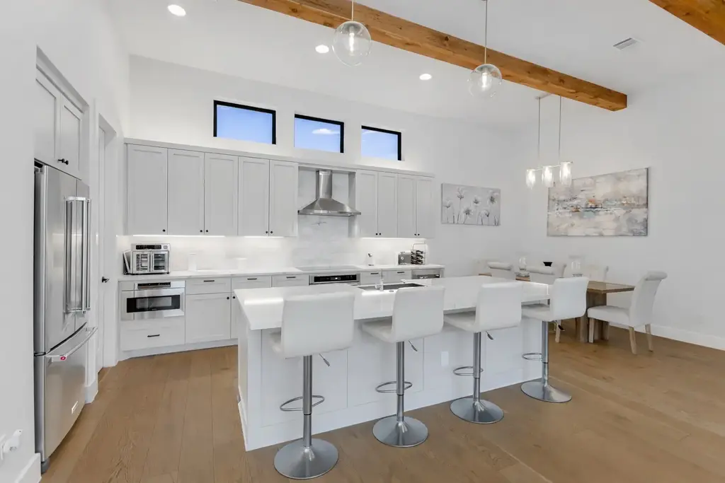 13322 Galleria Circle, Austin