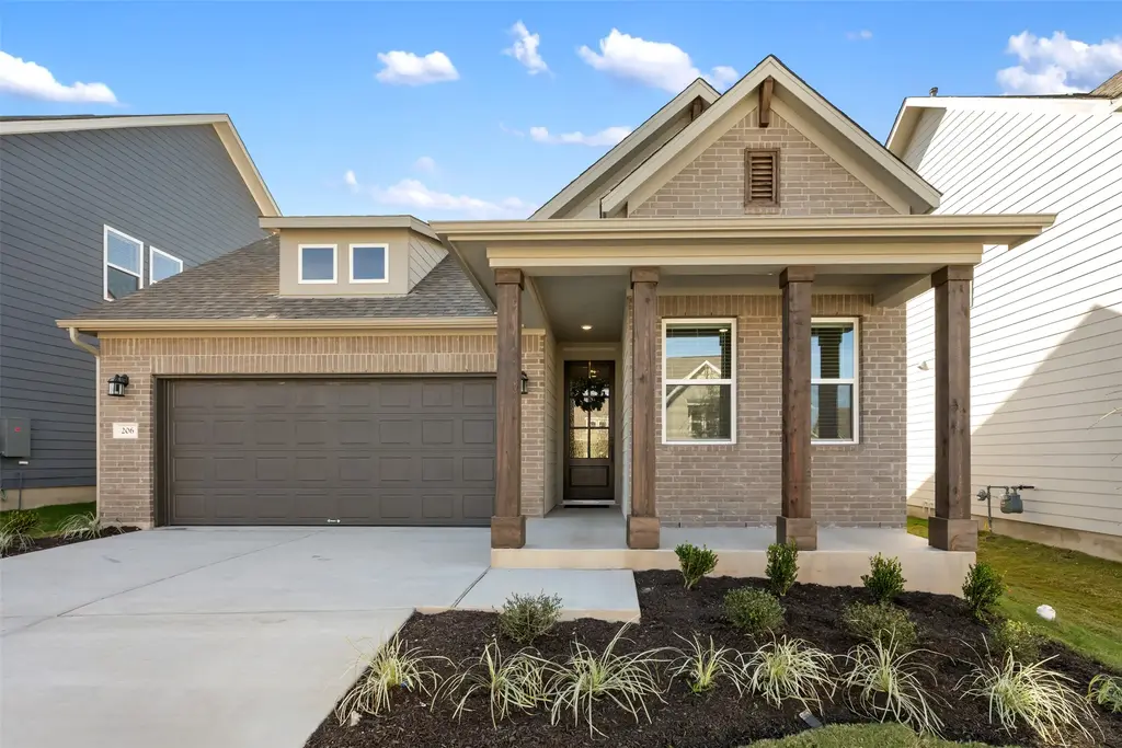 206 Crater Lake Drive, Dripping Springs