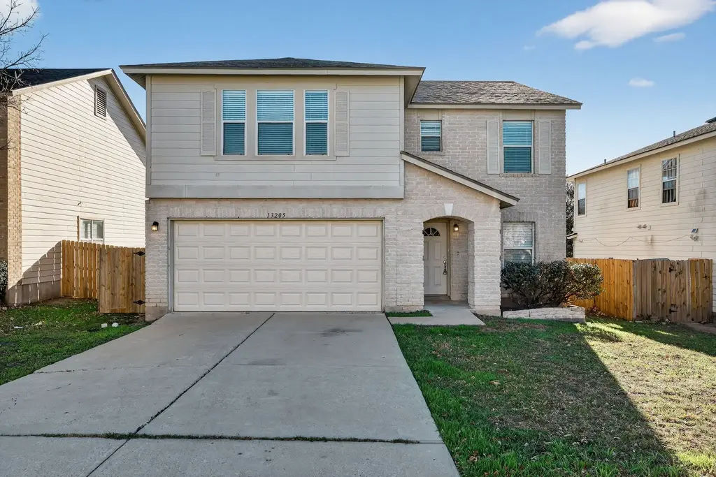13205 Vizquel Loop, Del Valle