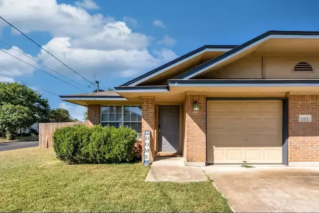 2304 Smith Branch Boulevard A, Georgetown