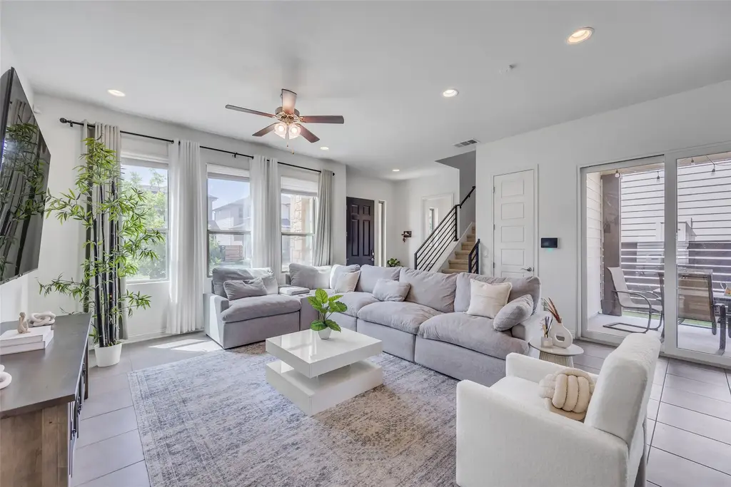 1612 Arcilla Street, Austin
