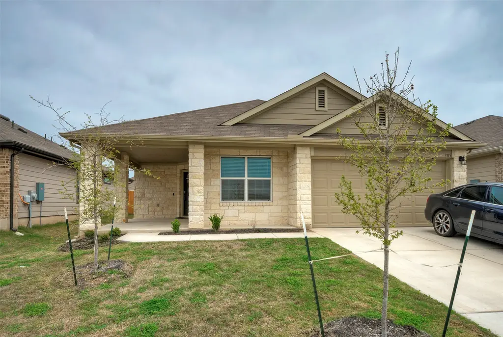 305 Elm Creek Drive, Hutto