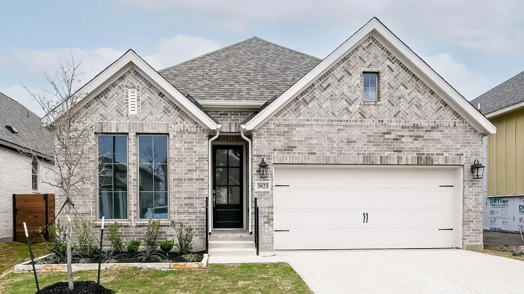 3923 Melody Road, Lockhart