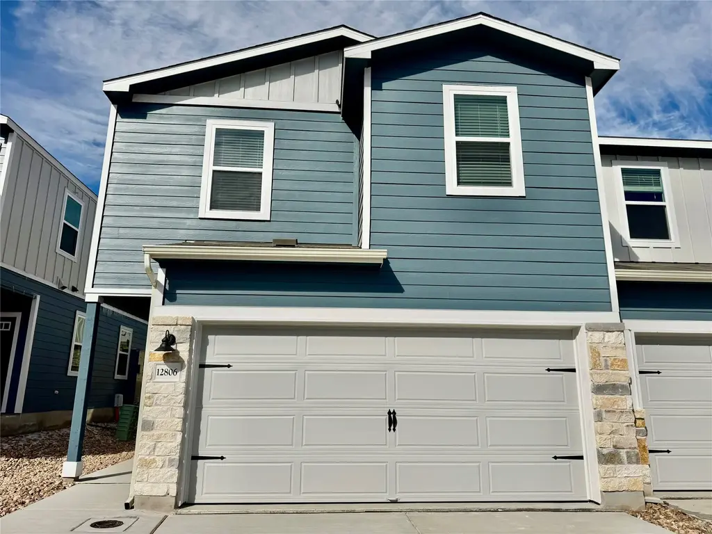 12806 Summer Village Drive, Buda