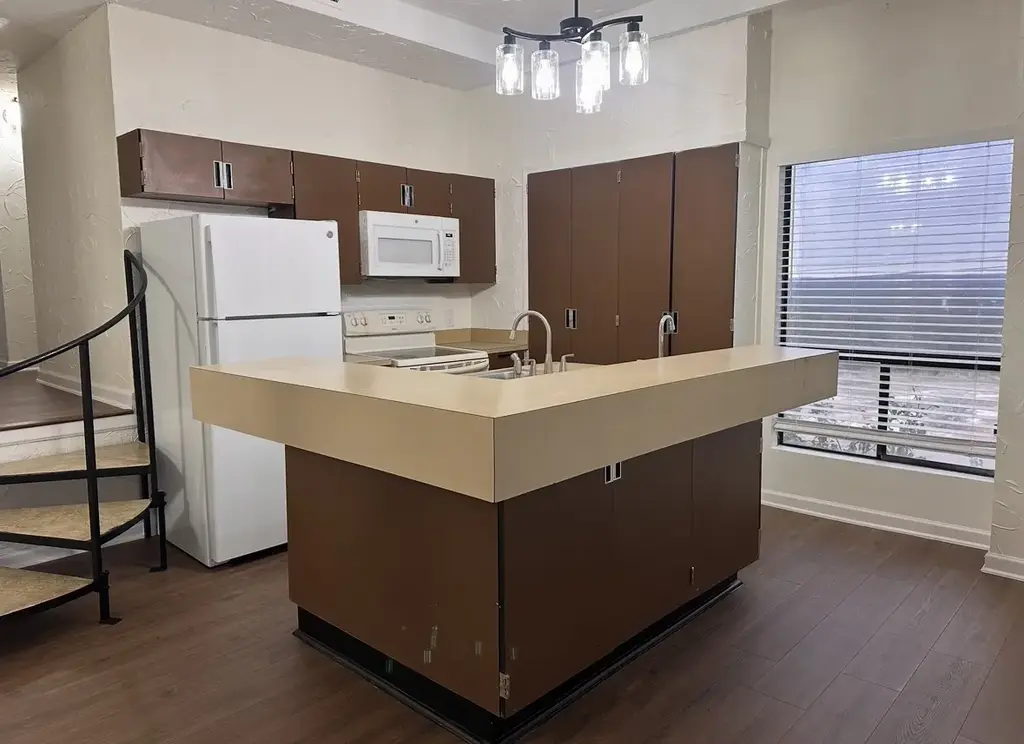 5916 Lago Vista Way B-10 Up, Lago Vista