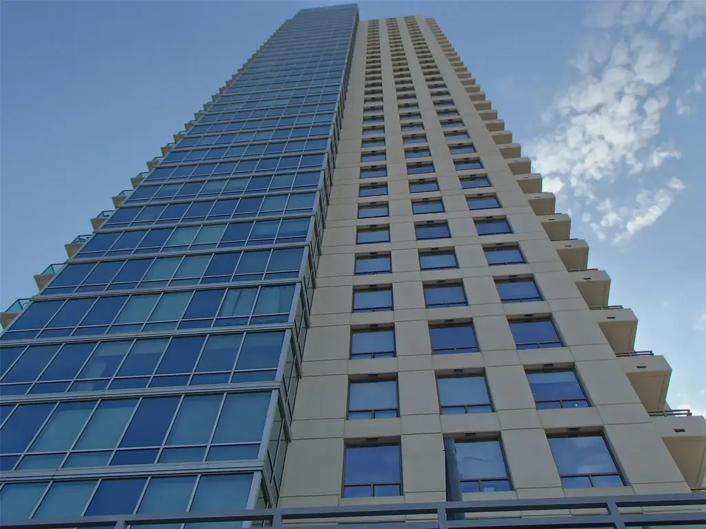 300 Bowie Street 2704, Austin