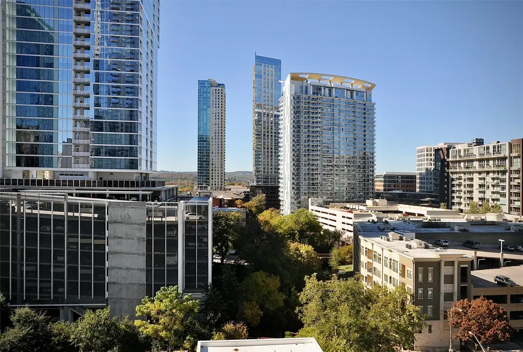 360 Nueces Street 913, Austin
