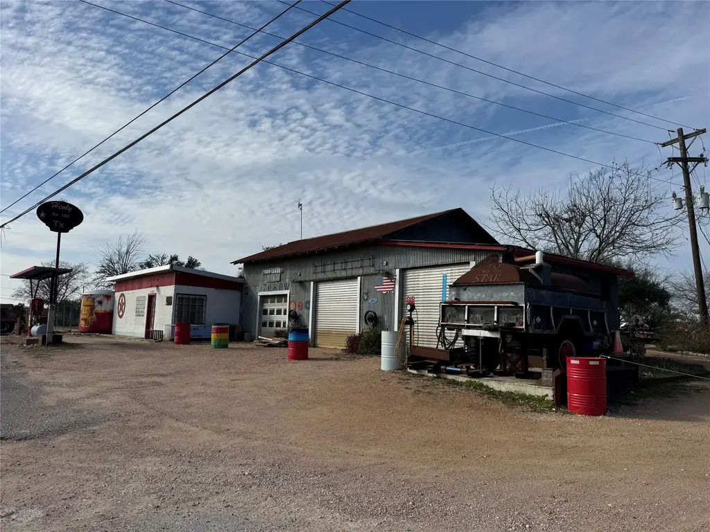 7080 W Highway 290, Dripping Springs