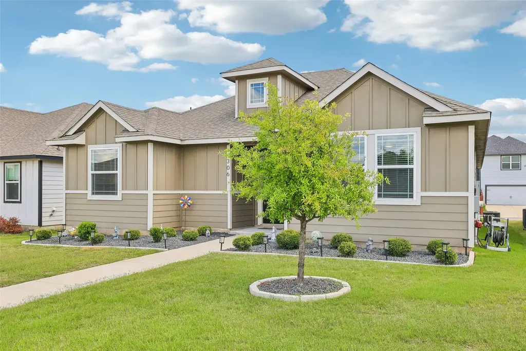 306 Banff Drive, Kyle