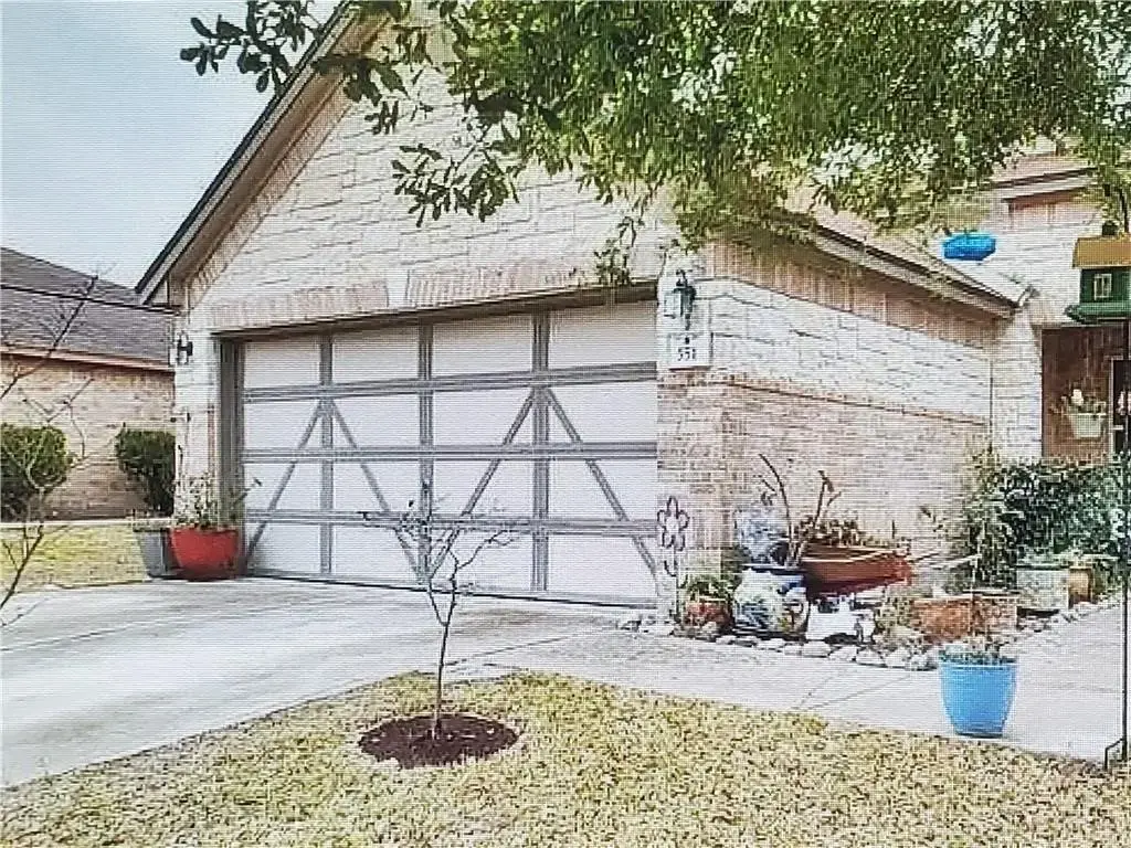 551 New Country Road, Kyle