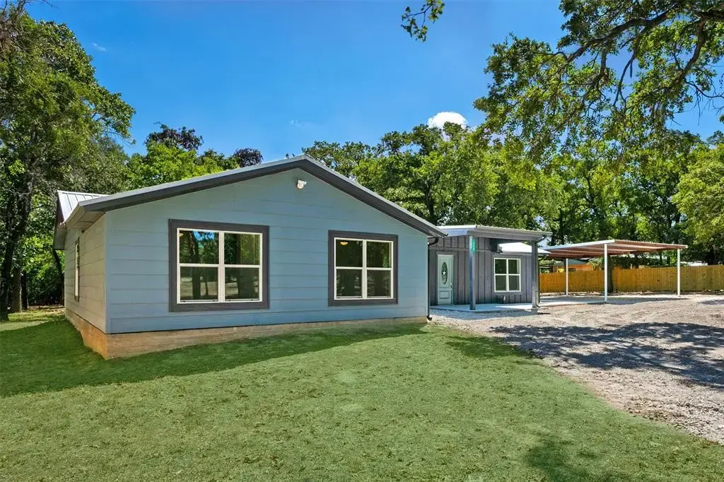 333 Northwood Circle, Rockdale