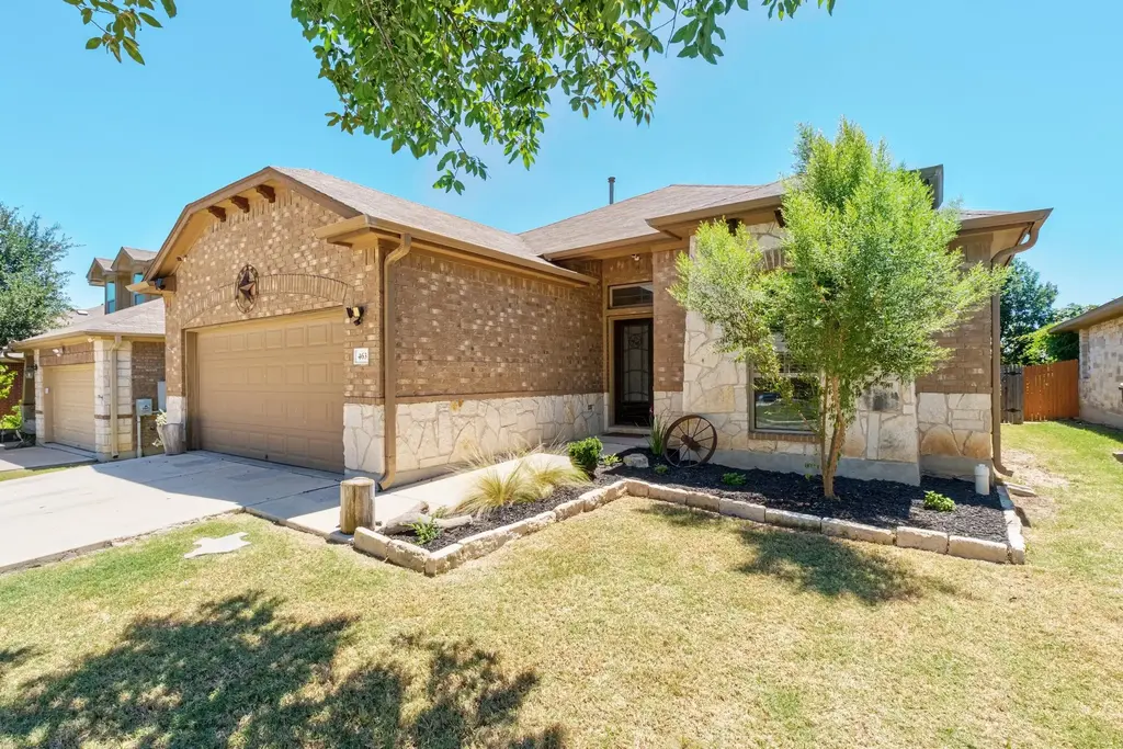 463 Tranquility Mountain, Buda