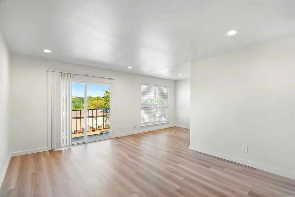 3819 Southway Drive 120, Austin
