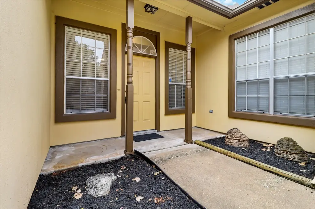 8111 Elkhorn Mountain Trail, Austin