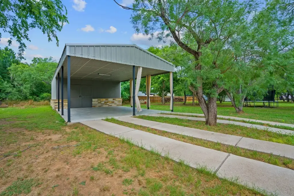 130 Koele Court, Bastrop