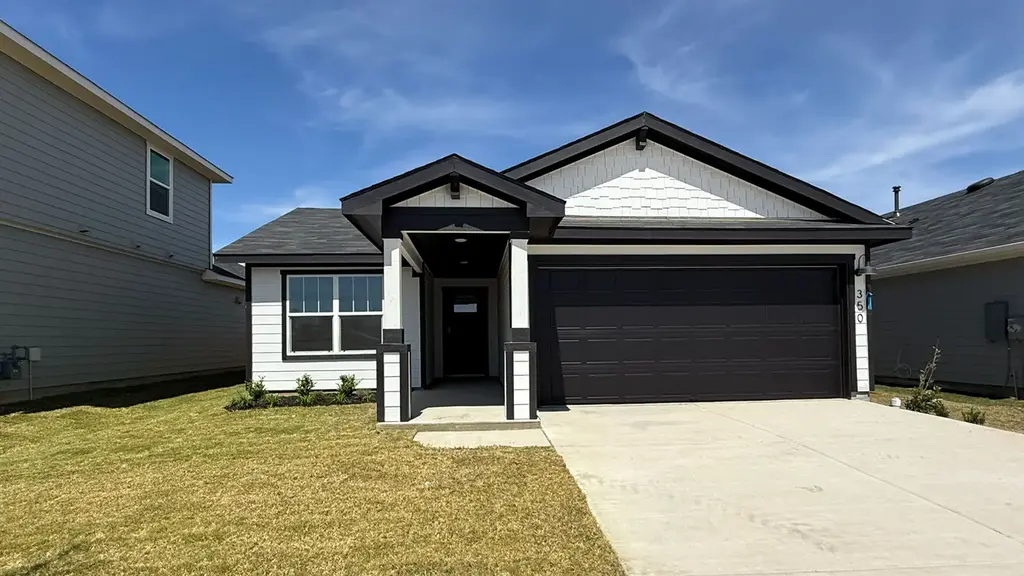 350 San Juan Trail, Bastrop