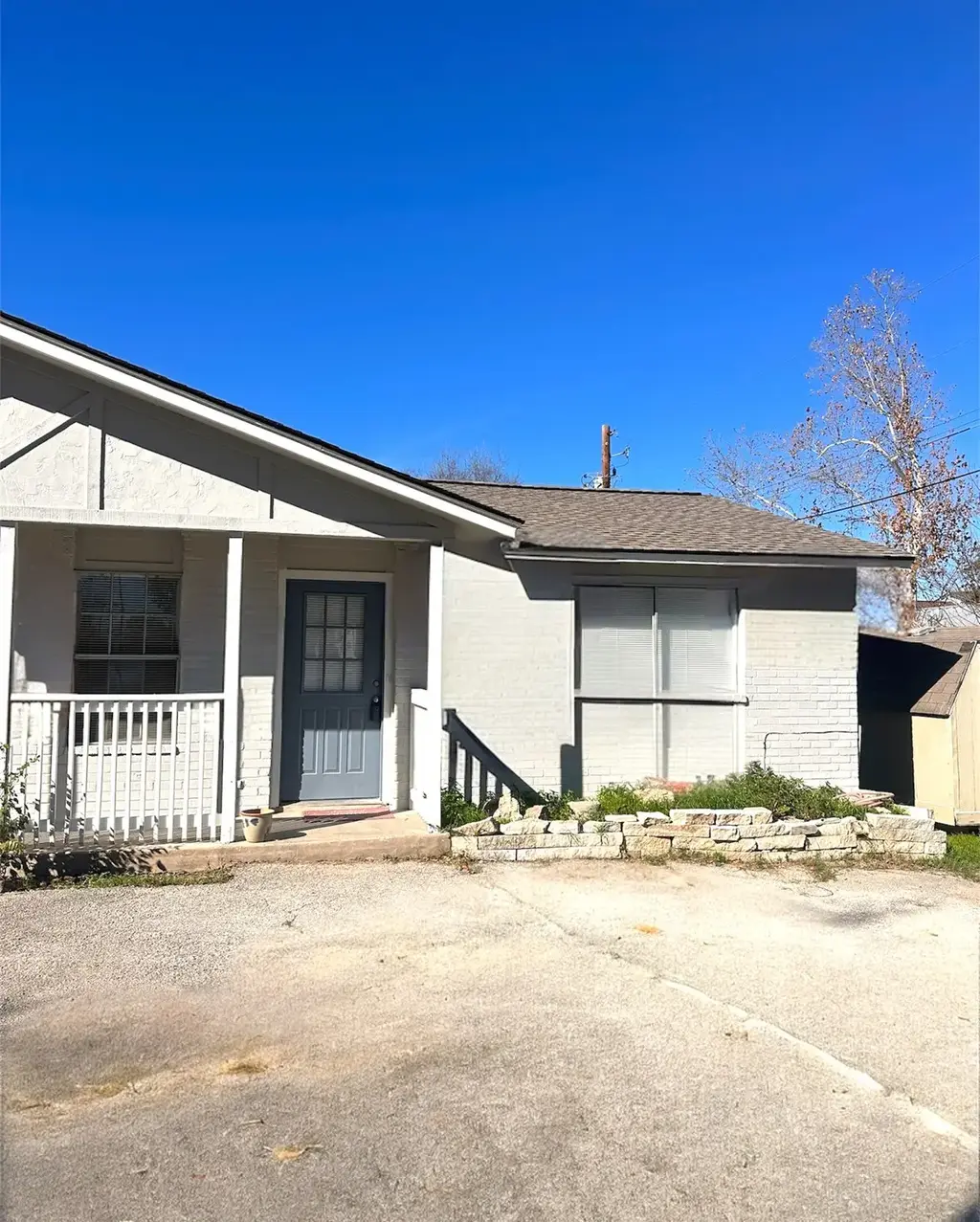 6910 Circle S Road B, Austin