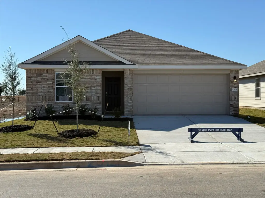 20421 Tuberville Lane, Manor