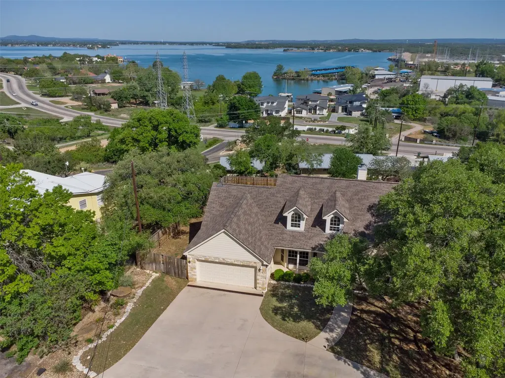104 Kings Way Drive, Cottonwood Shores