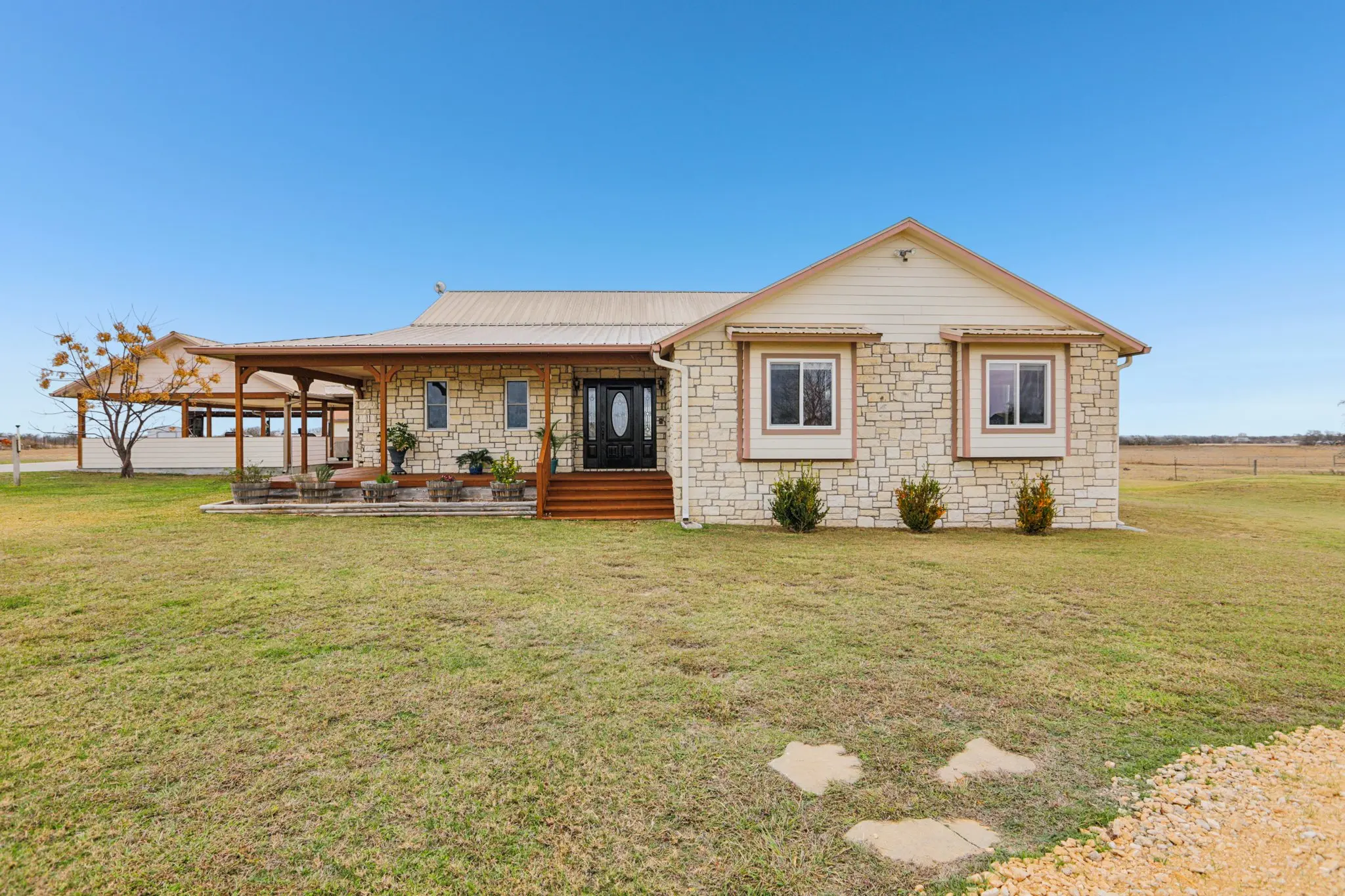 Photo of Listing #9249797