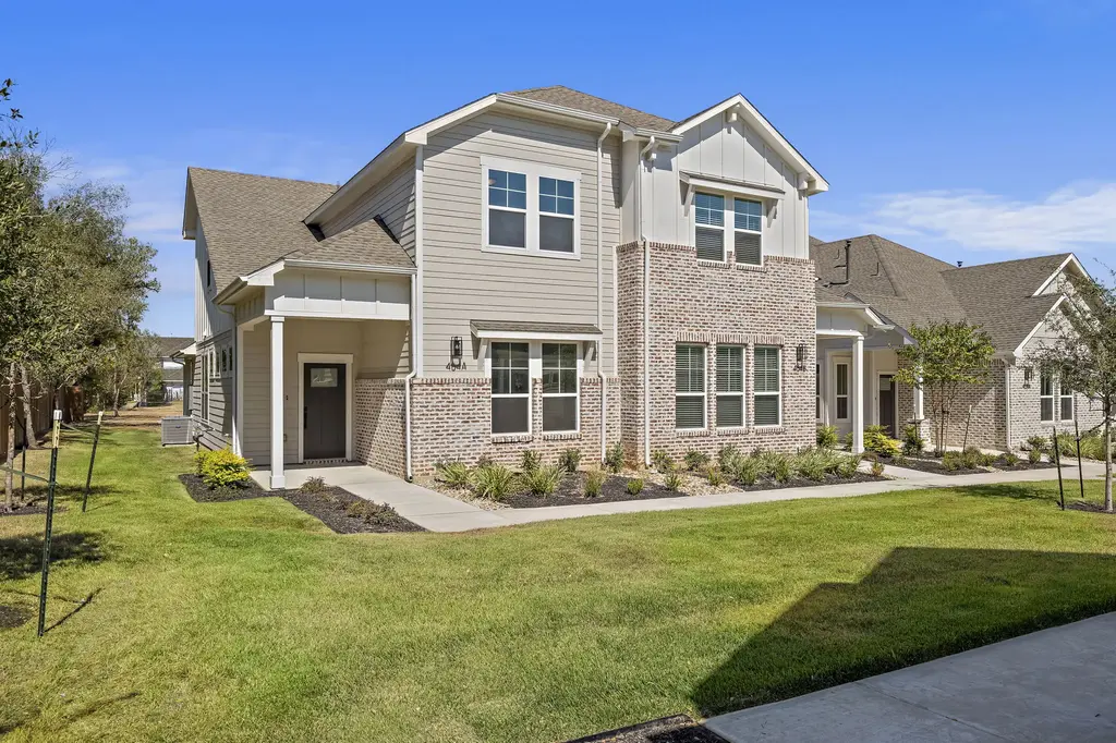 454 Orleanian Drive A, Buda